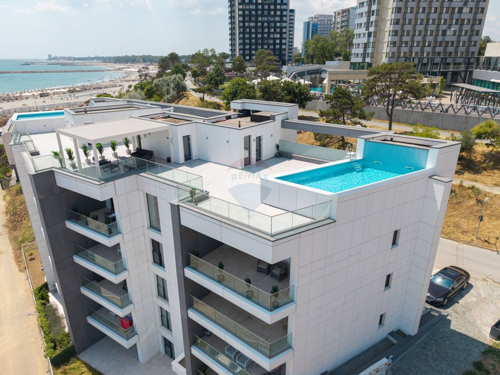 PENTHOUSE CU PISCINA, VEDERE PANORAMICA LA MARE/FALEZA OLIMP