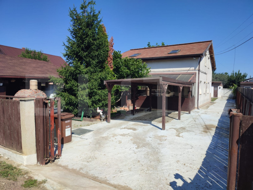 Casa 6 camere, 130 mp utili, 1000 mp teren in Dancu