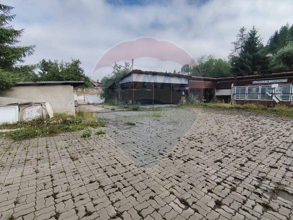 Spațiu industrial de 481mp, cu 1746mp teren în zona Cen...