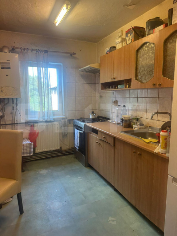 Apartament 4 camere decomandate, 2 bai, 2 balcoane, 80 mp, e