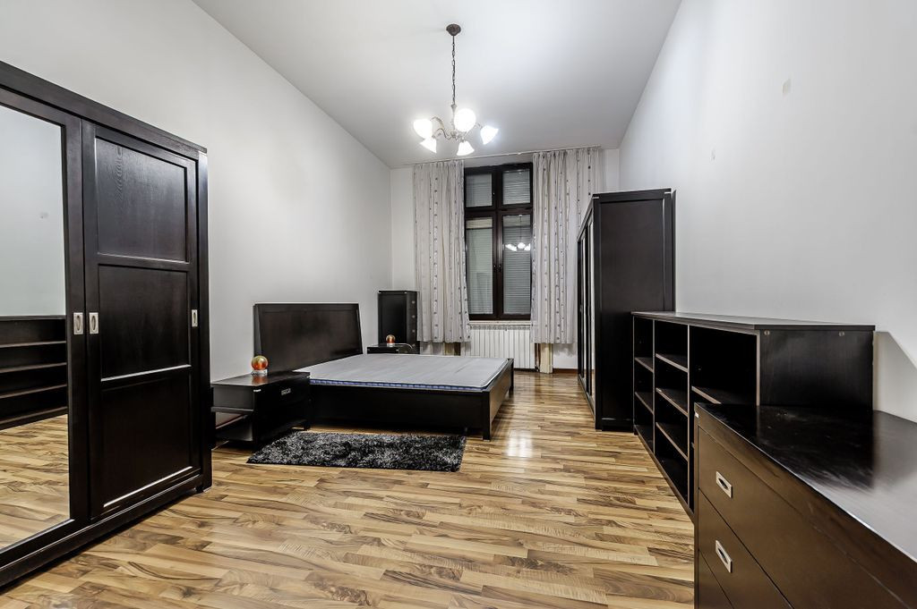 PRET NOU! Apartament 2 camere - Etaj 1 - Palatul Neumann ...