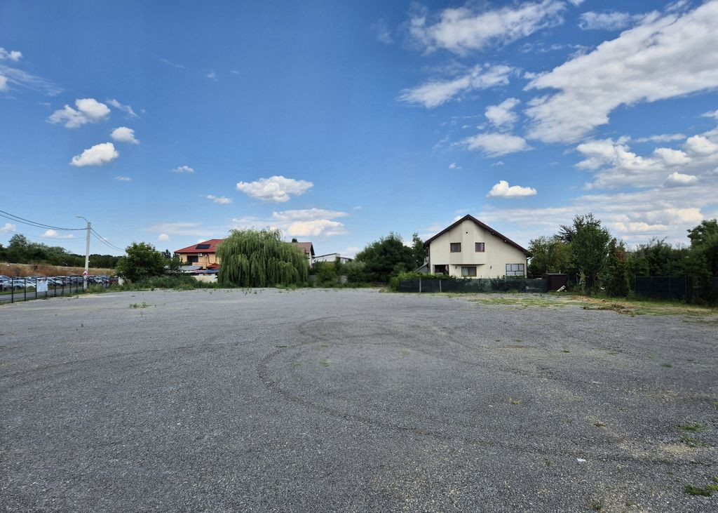 Teren intravilan 2844 mp zona Otopeni - Ferme, Str. Garii...