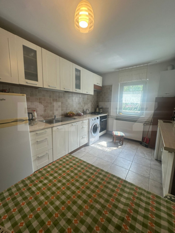 Ideal investiție! 4 camere decomandate, 2 băi, 2 balcoane