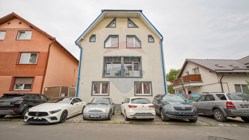 Hotel/ Pensiune in Brasov cu 14 camere-ideal pentru inves...