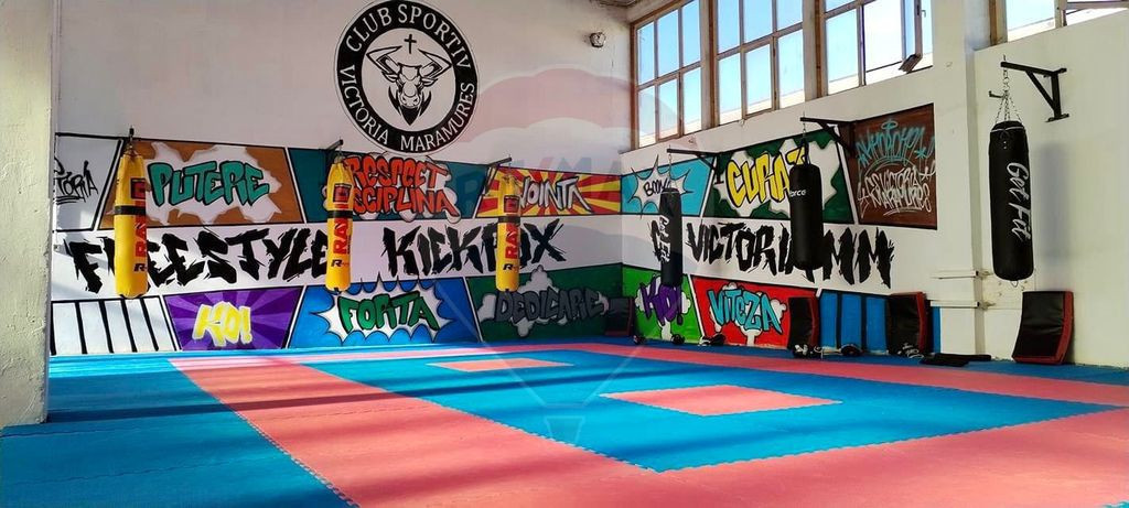 DE INCHIRIAT: Spațiu pt sala dansuri, gimnastica, sala s...