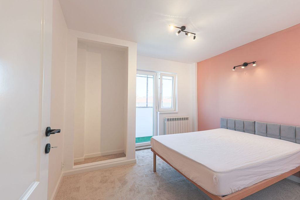Apartament 2 camere - renovat - Piața Catedralei - COMIS...