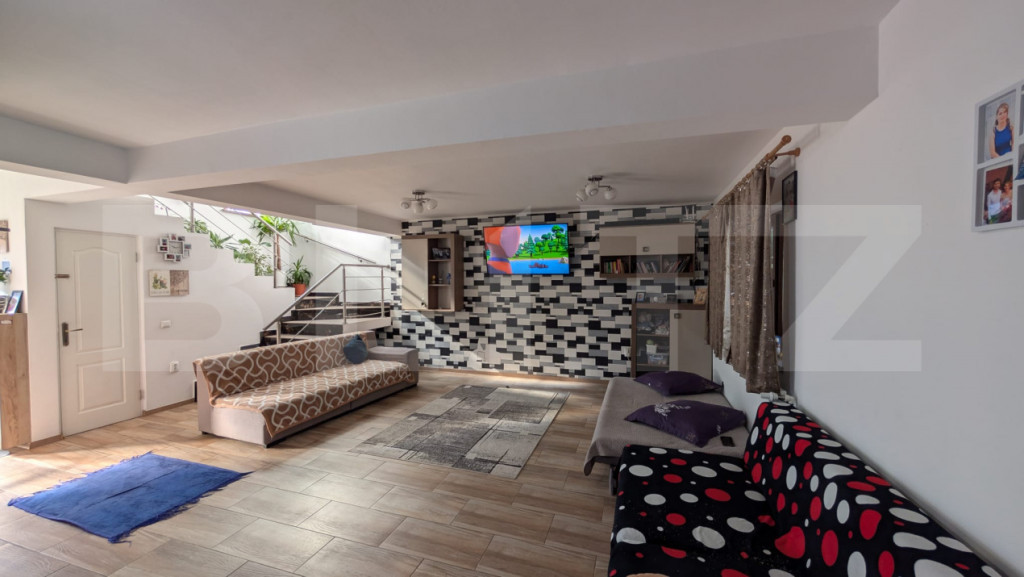 Matraca Casă tip duplex, 176 mp utili + teren 204 mp, front