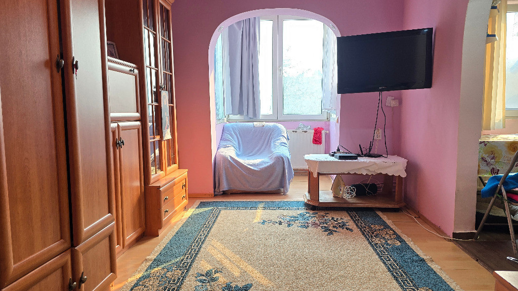 Apartament 3 camere, 67 mp, decomandat, zona Nicolae Balcesc