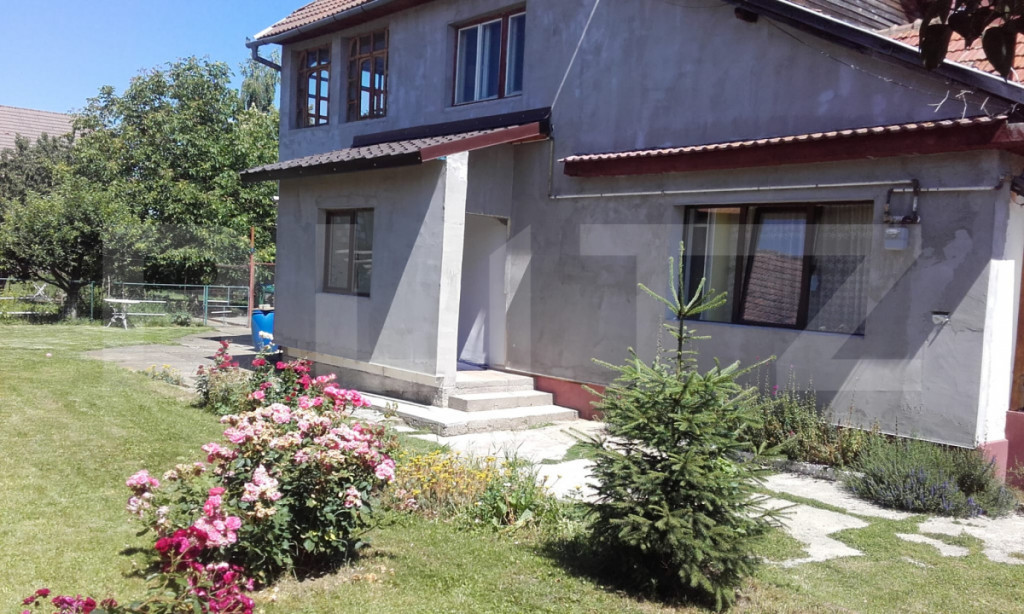 VILĂ CU IAZ ȘI 2.418 MP TEREN | GHIMBAV – LIVADA | CO...