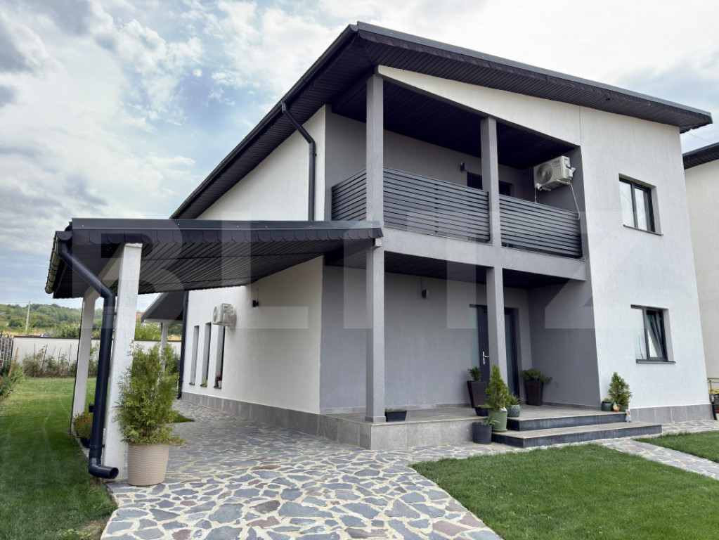 Casa individuala, 419 mp, teren 1100 mp, zona parc Bucov.