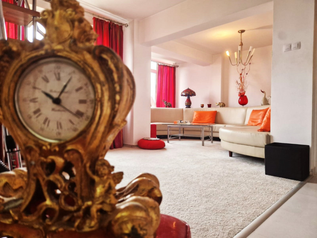 Zona CENTRALA apartament 4 camere!