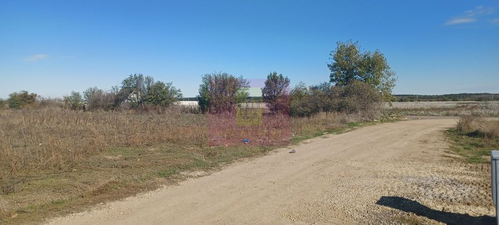 Săbăreni, teren rezidential 6290 mp, cu 52m FS, utilita...