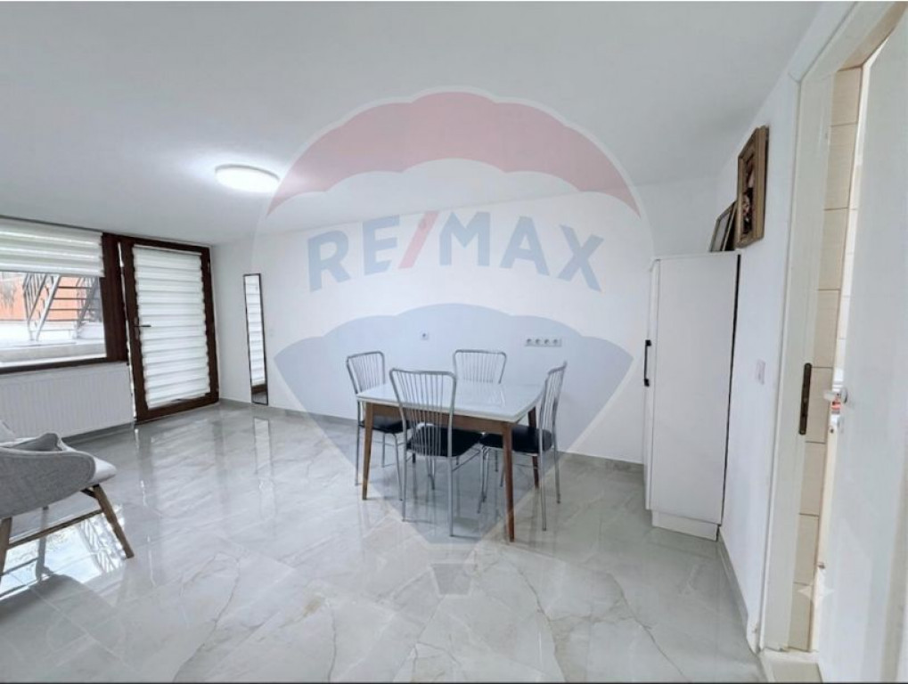 Apartament Spațios în Zona Centrală