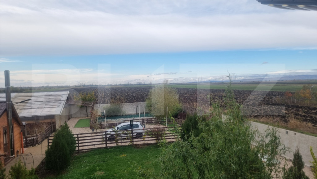 PASTRAVARIE /VILA 160 mp/3 HA teren