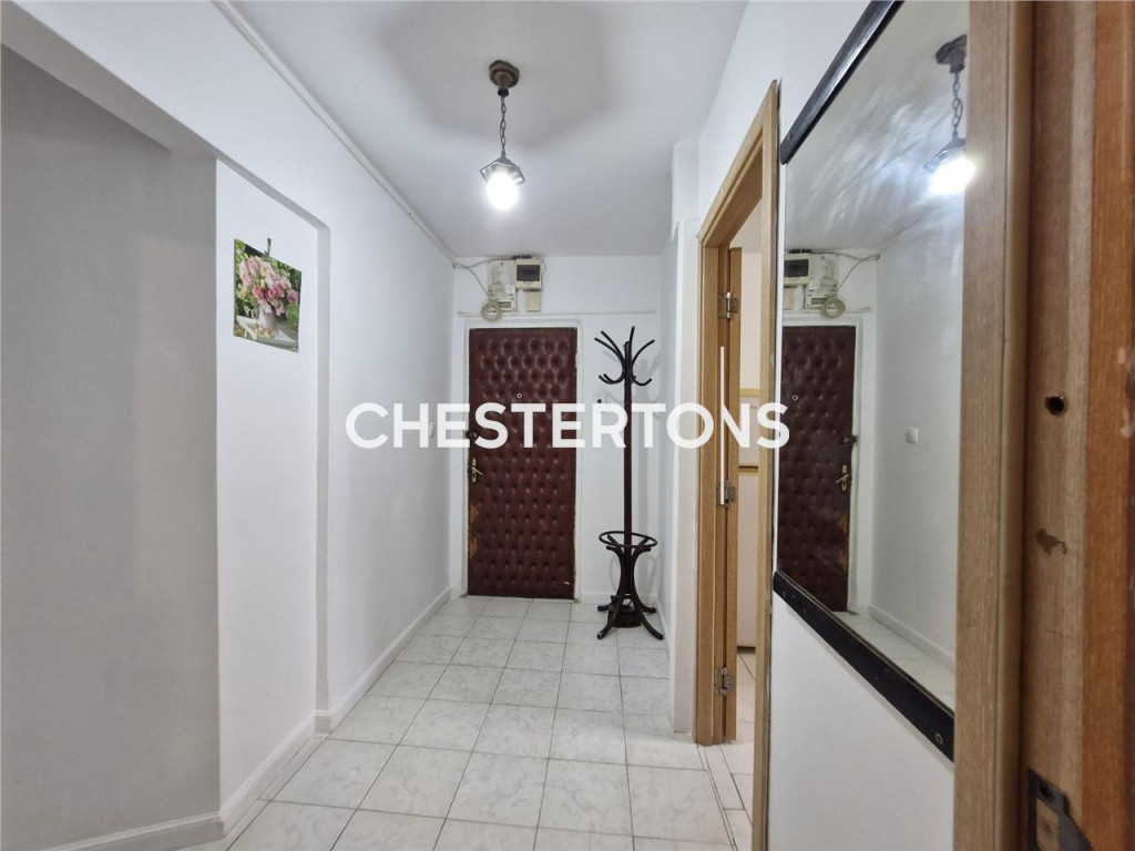 Apartament 3 camere , cu spatiu comercial , zona Primo , Con