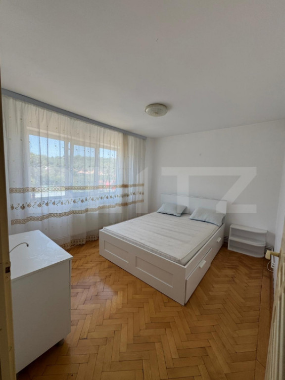 Apartament luminos cu 3 camere Moreni