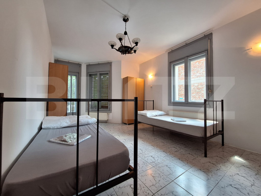 Vila mare, muncitori, 11-16 camere, 5-10 bai, mobilata, Tim