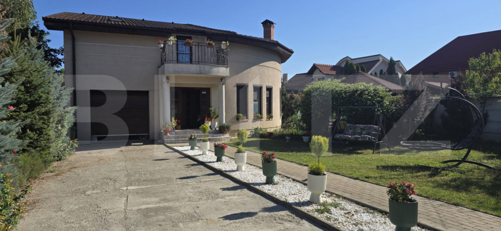 Casa de vanzare, 300 mp, teren 600 mp, zona Bercu Rosu