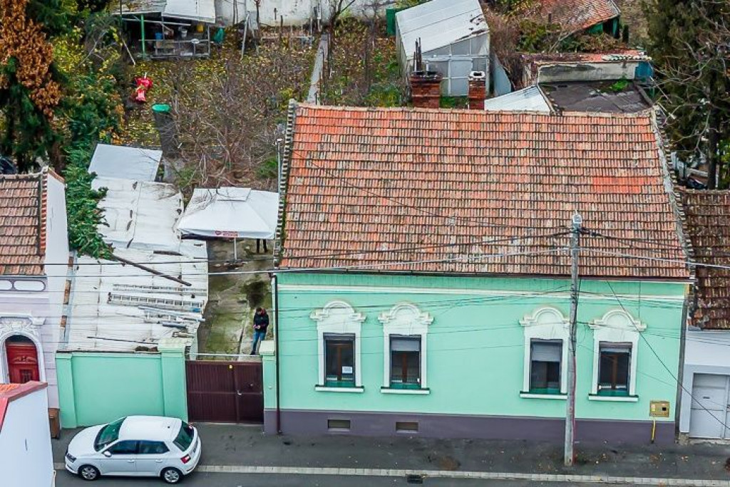 PREȚ REDUS! Casă cu teren de 750 mp, pe Malul Mureșului
