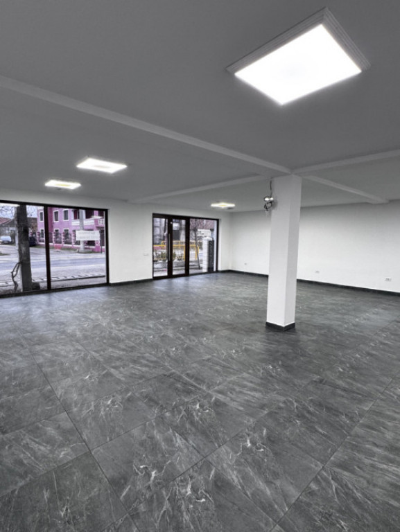 Spatiu Comercial 120 mp utili Podari