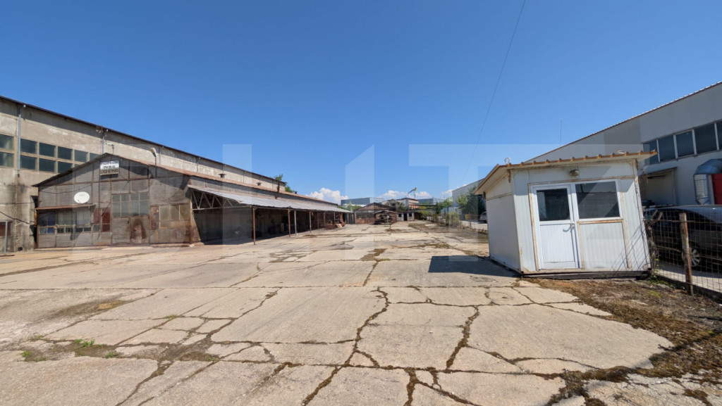 Teren 2.412 mp, hală 600 mp – front 32.5 m, zona Centura