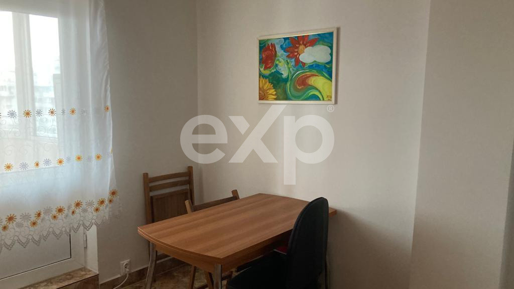 Vanzare apartament 2 camere Fratii Golesti