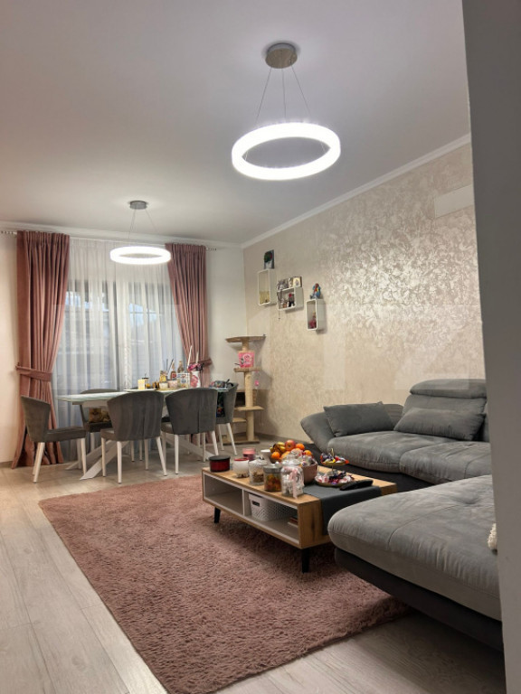 Casă Duplex modernă Dumbrăvița , zonă selectă