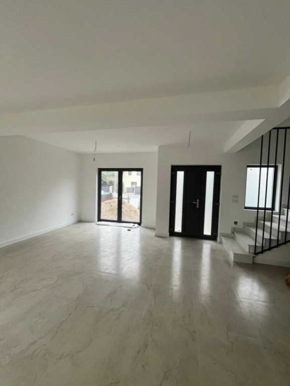 Duplex, 147 mp, Zona centrala, Radauti