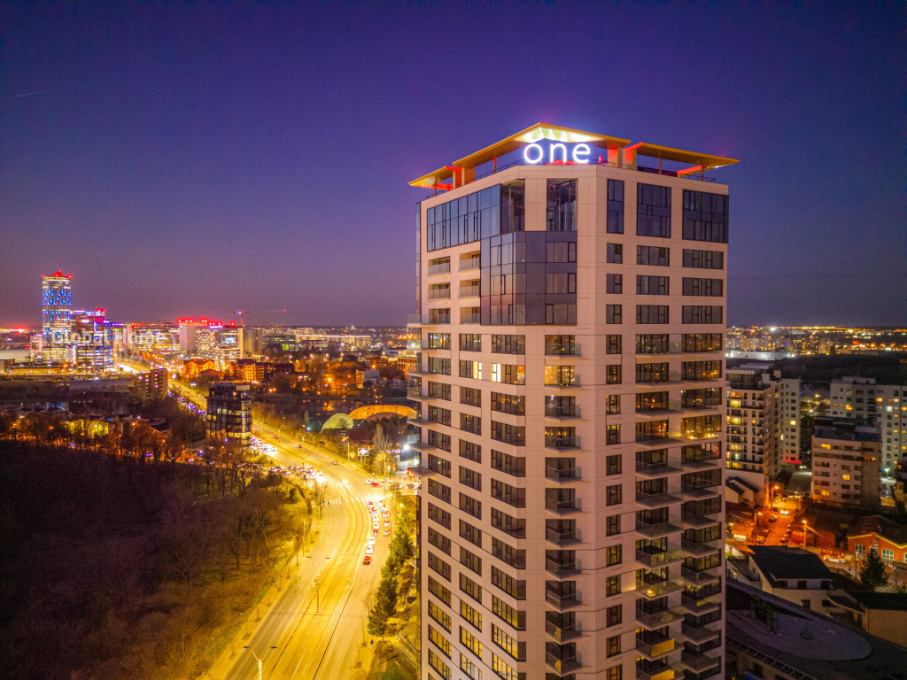Panoramic View 16 Floor | 4 Rooms 154SQM + 2 Parking | One V