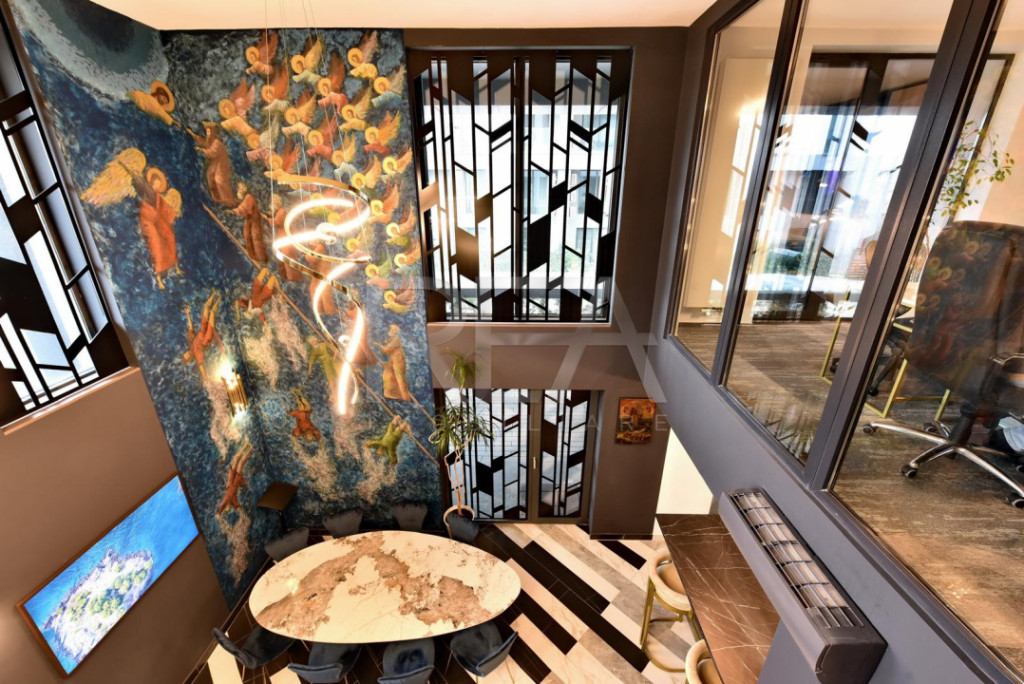 Blue Velvet in Cloud 9– Duplex Parter | Groundfloor Duplex