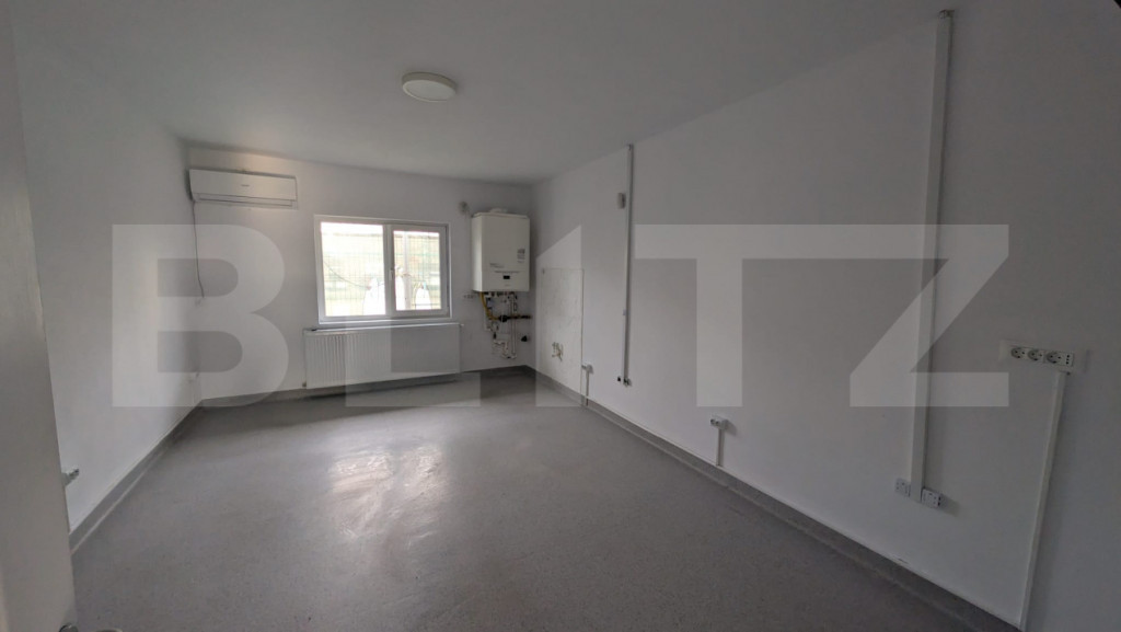 Proprietate cu teren intravilan, 450 mp, zona Micro 6