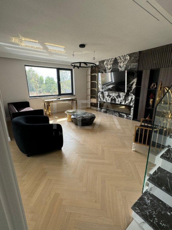 VILĂ DE LUX TIP DUPLEX– EMIL RACOVIȚĂ