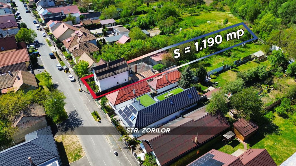 Casă P+1 din cărămidă, 1190 mp teren, 4 garaje – St...