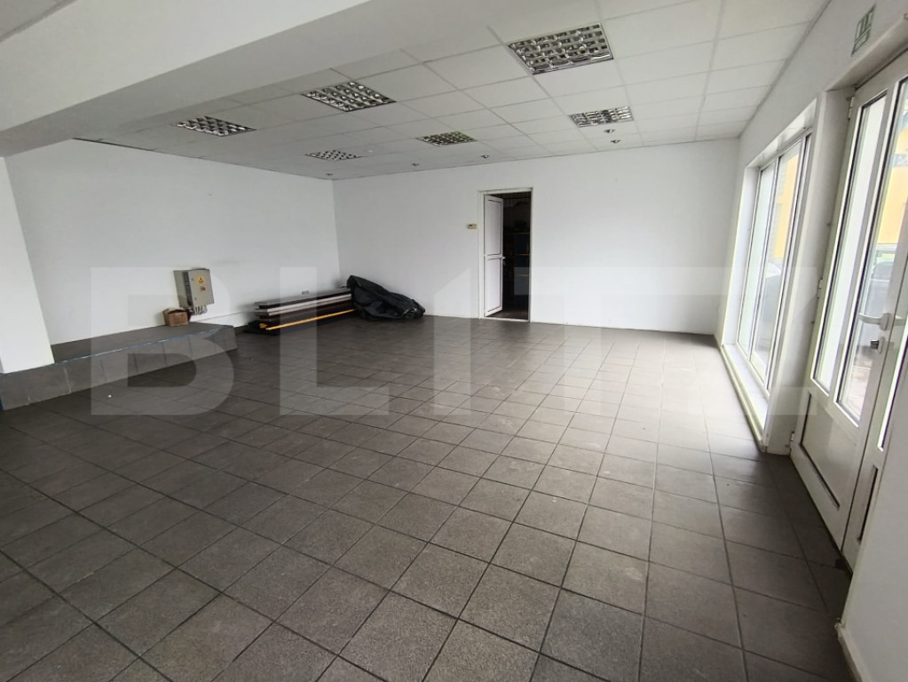 Spatiu comercial de inchiriat in suprafat de 77 mp, Zona Gho