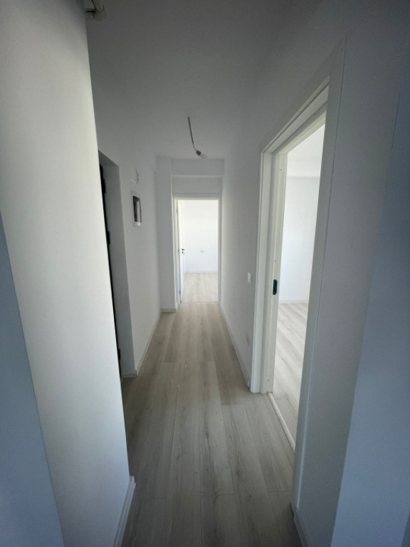 Apartament 3 camere, finisat la cheie, loc de parcare inclus