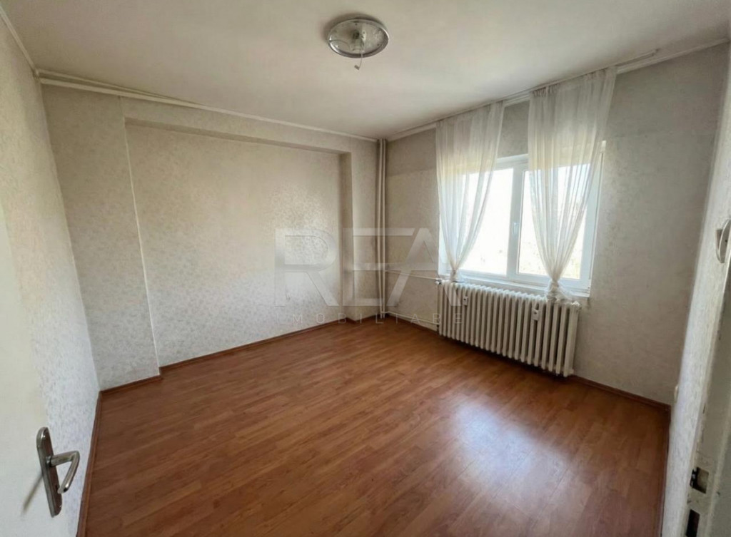3 Camere-Bloc anvelopat -Petre Ispirescu/Rahova