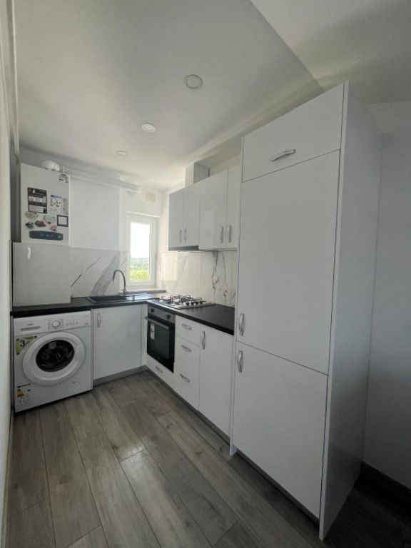 Apartament 3 camere, Radauti