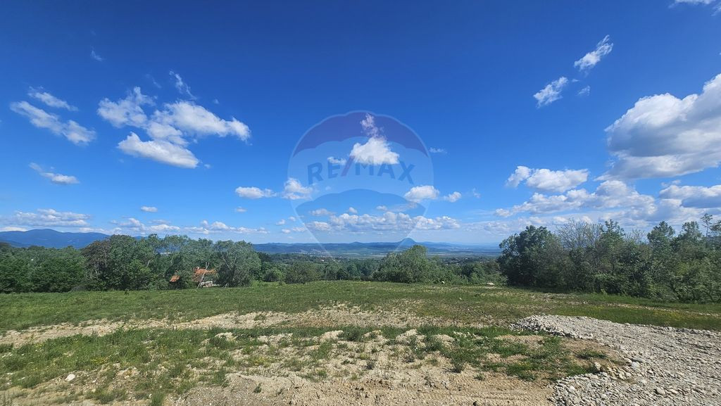 Teren intravilan 1900 mp| Bran / Sohodol | Priveliște su...