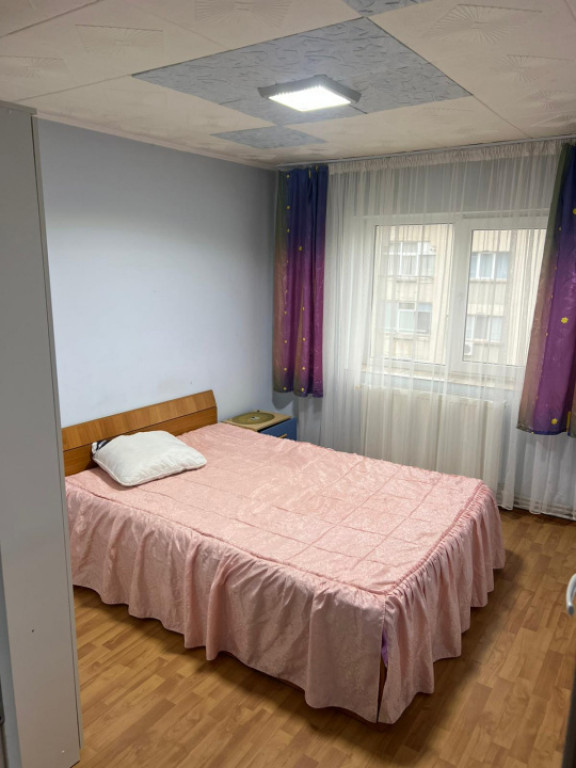 Apartament 3 camere, 70 mp, Balș zona Jiu