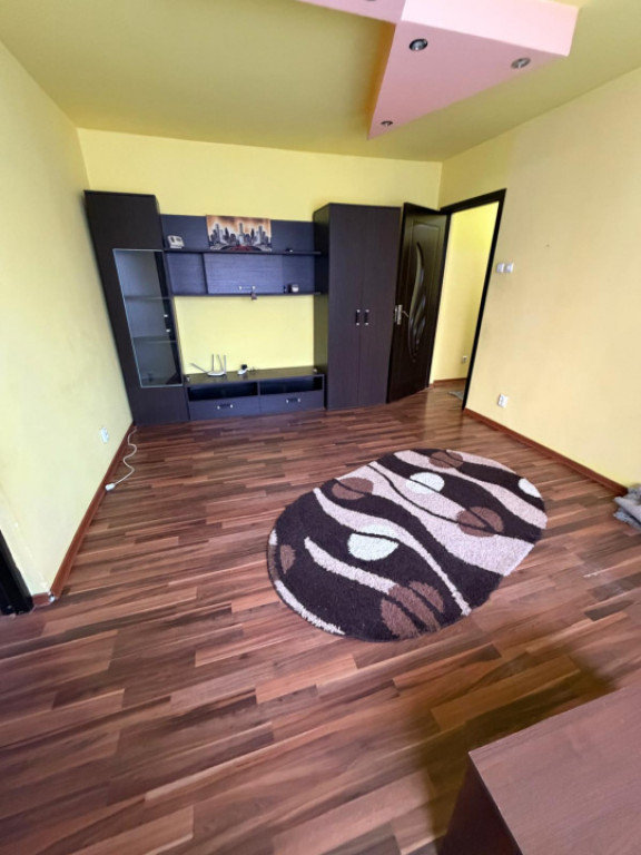 Apartament 2 camere semidecomantate, parter , Filiasi