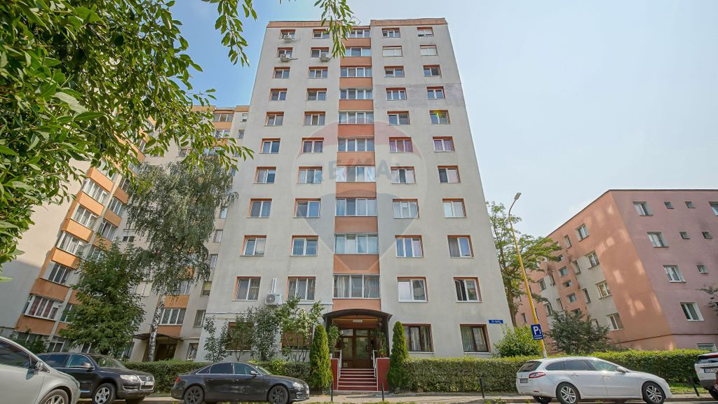 Apartament 3 camere - 99 mp , zona Spitalul Judetean