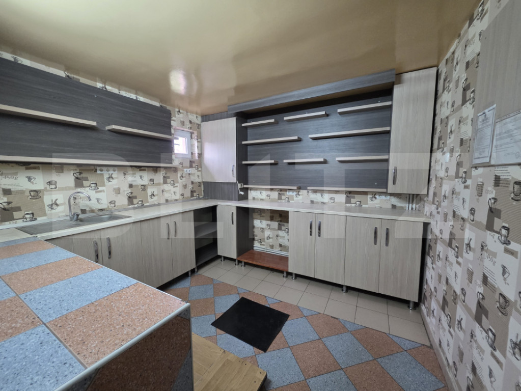 Spatiu comercial de inchiriat,2 incaperi, 80 mp, zona Closca
