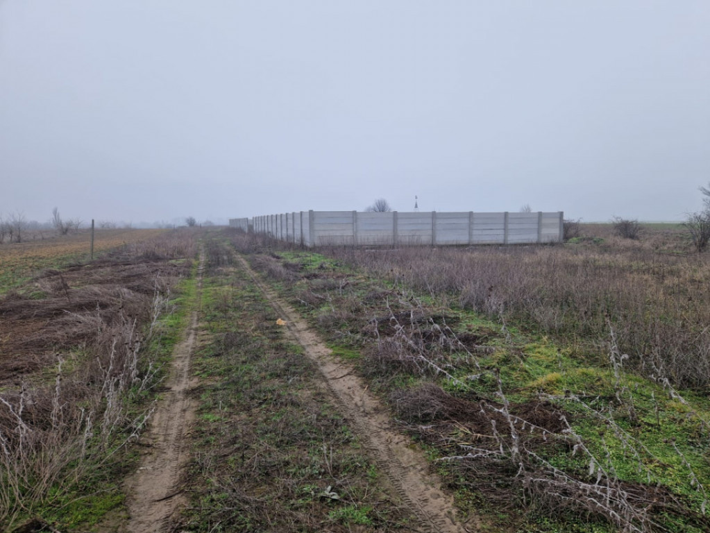 Vând teren intravilan 918 mp – Șimnicul de Sus