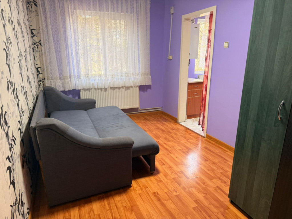Garsoniera, 25 mp, zona Semiluna