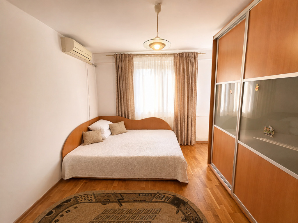 Apartament cu două camere zona Cetății