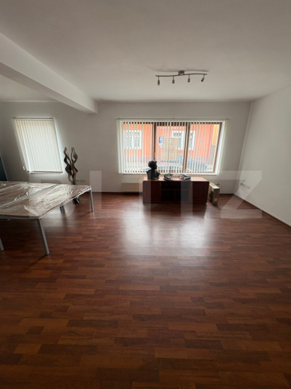 Spatiu de inchiriat, 89 mp, Bistrita
