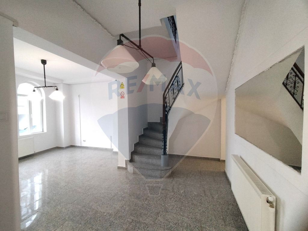 Ultracentral - Vilă 323 mp - Ideală sediu firmă / clin...