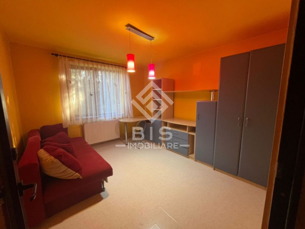 Apartament 3 camere - Aleea Plopilor