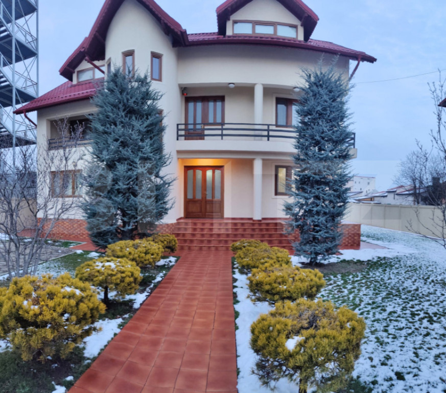 Reședință premium cu potențial medical sau business, zon