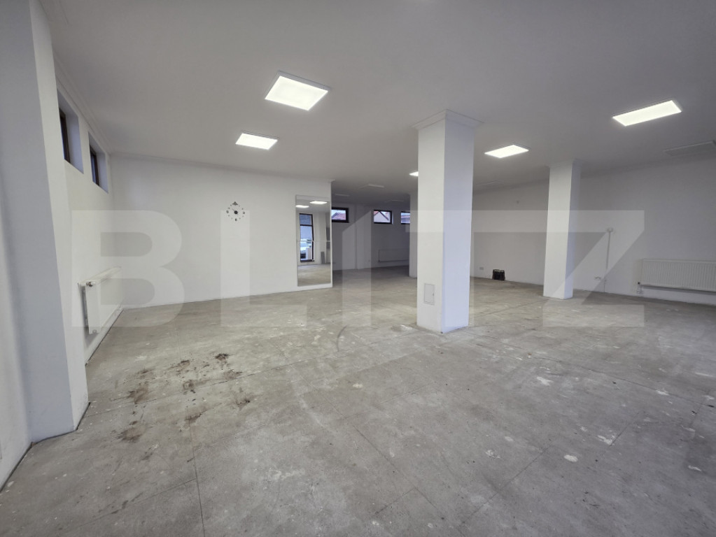 Spatiu comercial de inchiriat, 270 mp, zona Semicentral